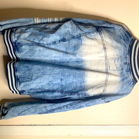 Blue denim jacket - Picture 2 of 2